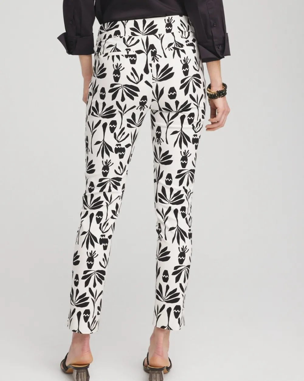 Discount Brigitte Artisan Print Ankle Pants Pants