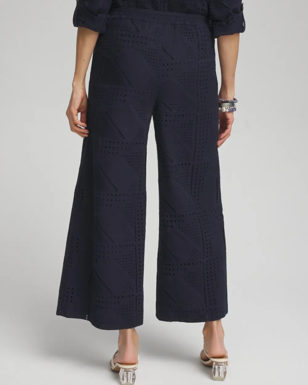 Online Geo Eyelet Soft Cropped Pants Pants