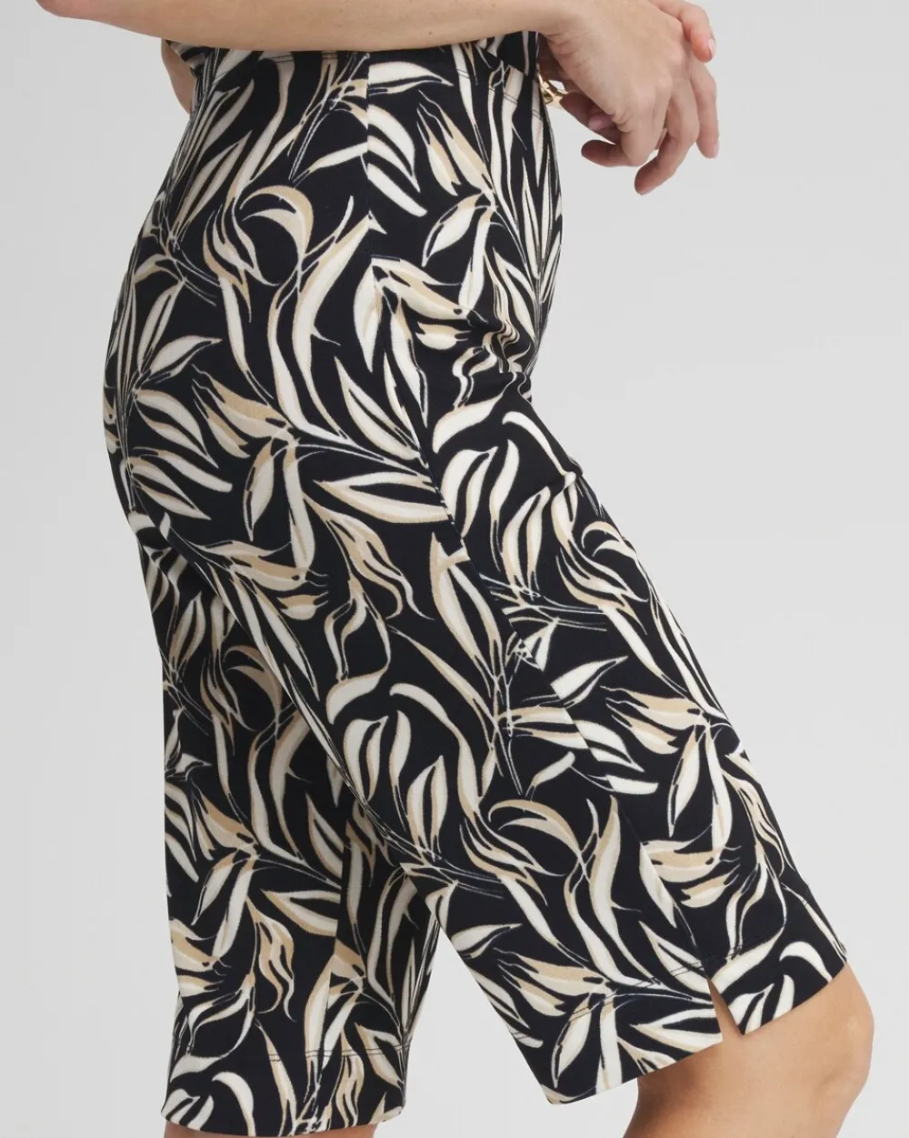 Cheap Travelers™ Leaf Print Bermuda Shorts Pants